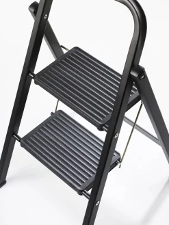 Altrex Huishoudtrap Giant Total Black 2-Treeds|Brico Outlet