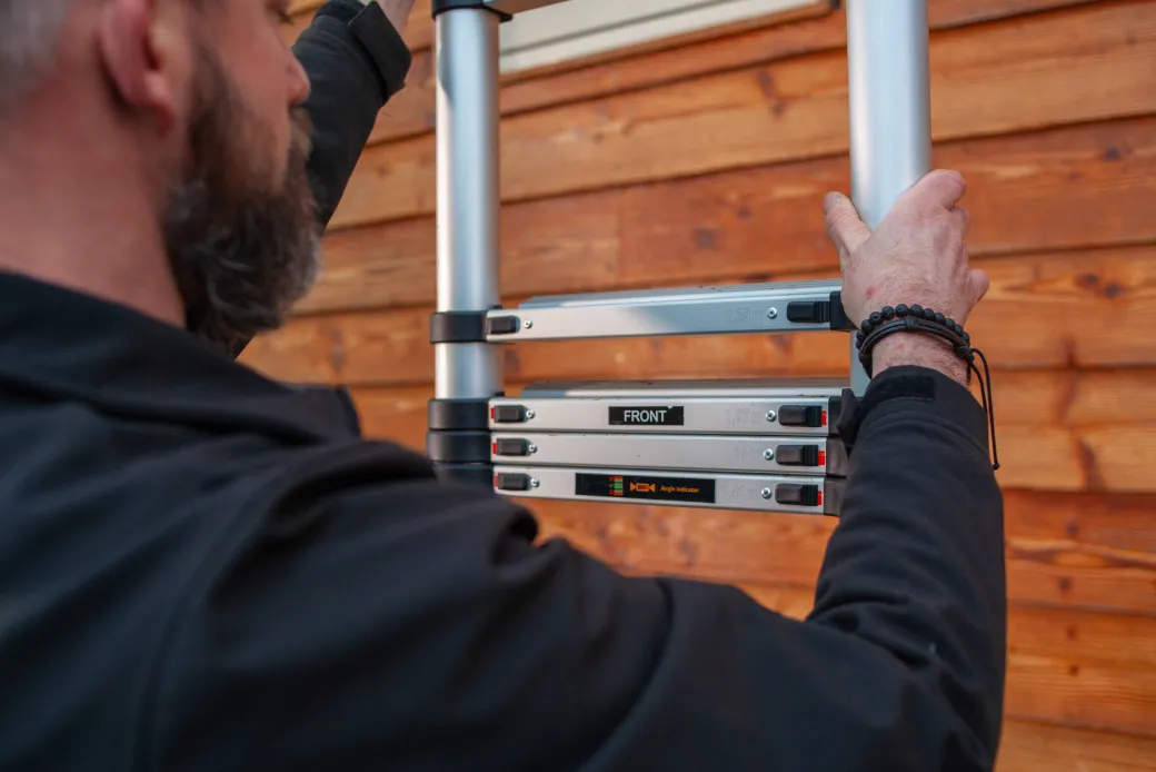 Batavia Professionele Telescoopladder 3.27M|Brico Clearance