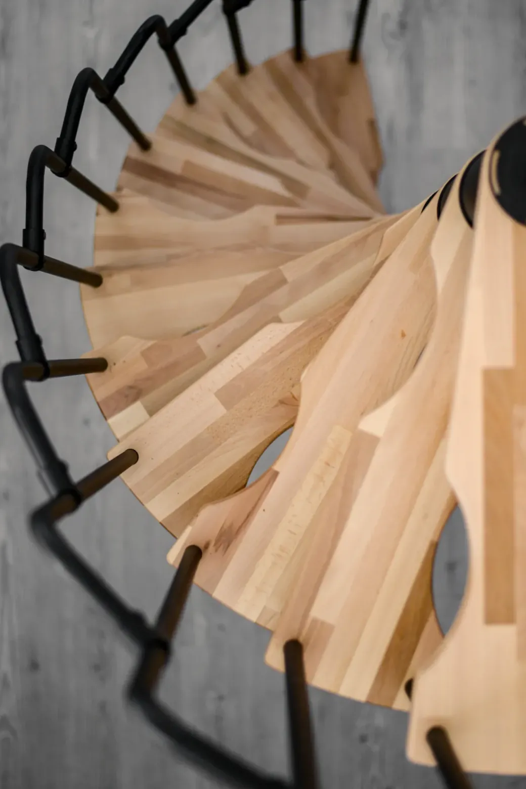 Brico Zoldertrappen-Handystairs Ruimtebesparende Spiltrap "Sampax" - 120X60 Cm - 299 Cm Hoog - 12 Beuken Treden - Zwart