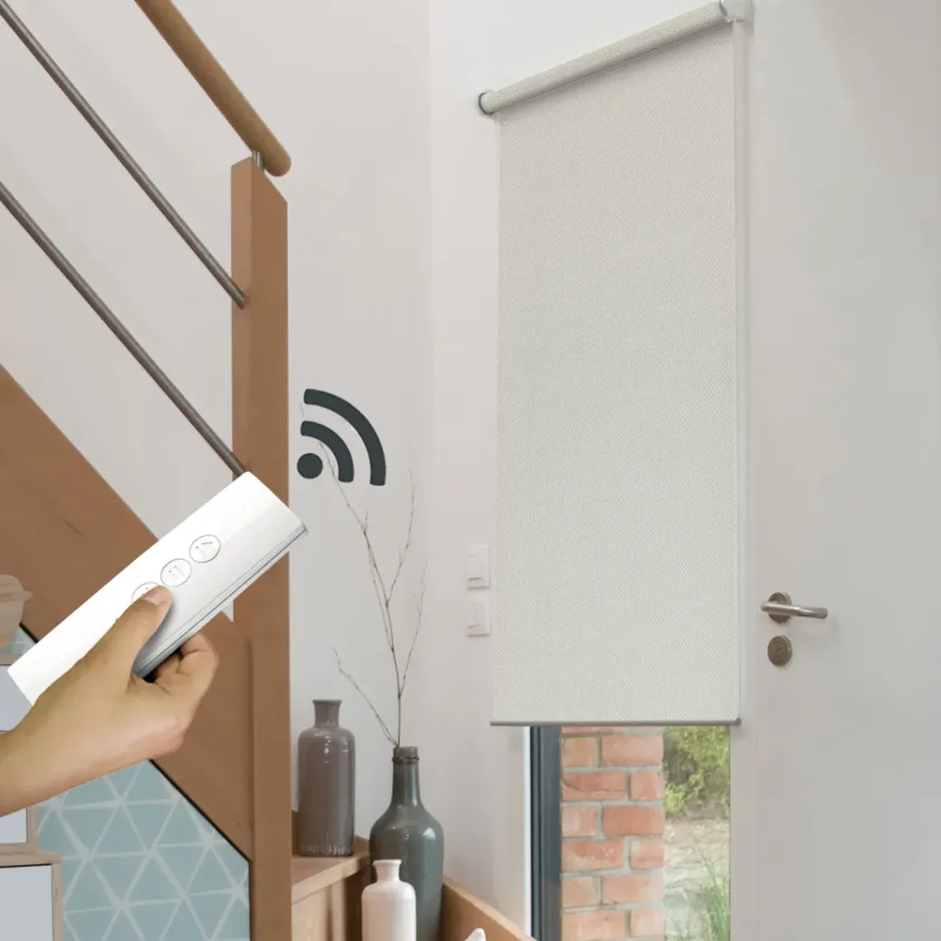 Brico Isolerende Raamdecoratie-Madeco Beige E-Roll Gemotoriseerd Screen Rolgordijn Beige 60X250Cm