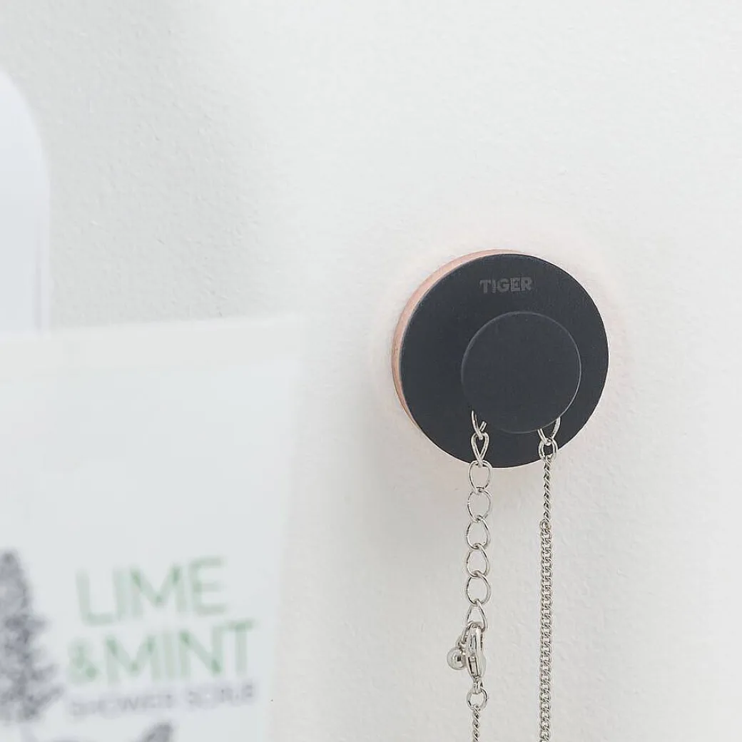 Tiger Toiletaccessoireset Urban Toiletborstel Met Houder + Toiletrolhouder Zonder Klep + Handdoekhaak Zwart|Brico Discount